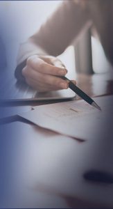 A workers comp attorney assisting client in benefits claim in Fredericksburg, VA.